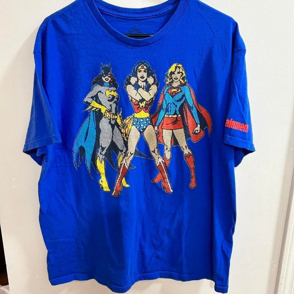 DC Comics Originals Mens XL Blue Supergirl Wonder Woman Batgirl Graphic T-Shirt‎